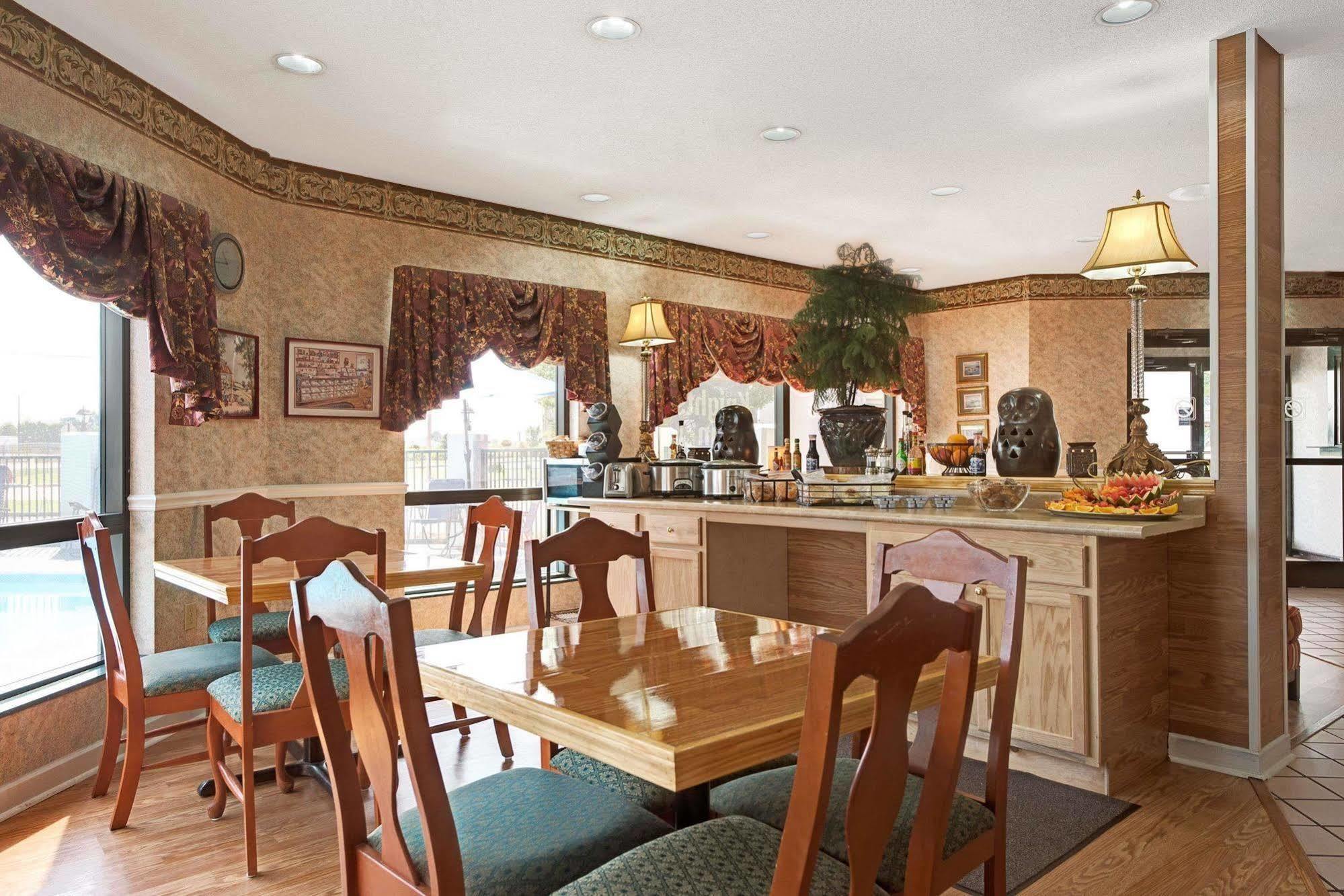 Hallmarc Inn & Suites Of West Memphis Ngoại thất bức ảnh